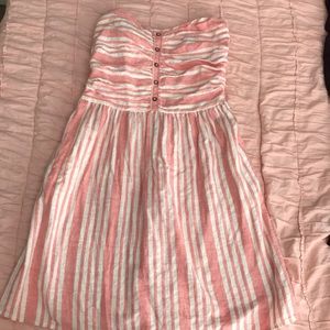 Strapless stripped dress